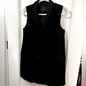 Banana Republic Sleeveless Blazer, Size 2